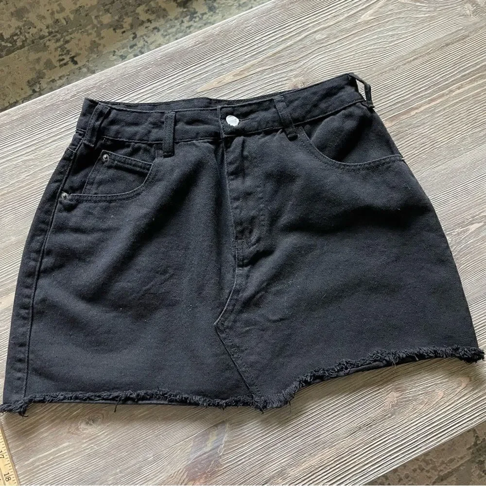 Boohoo Blue Helen Raw Hem Micro Mini Denim Black Size 8